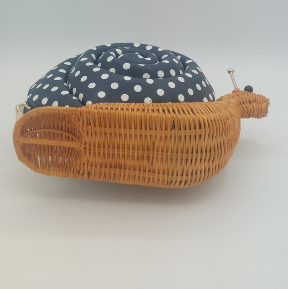 Kate Spade Enchanted Forest Poka Dot 3D Snail Wicker Crossbody - Picture 3 of 6